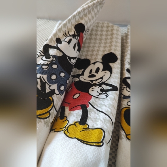 4 pack Disney Mickey Mouse Kitchen Towels Minnie & Mickey Mouse - Picture 4 of 4